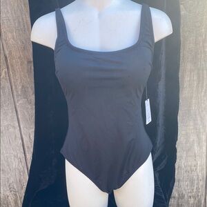 NWT Shade and Shore Black One-Piece Flattering Swimsuit Size Medium (8-10)